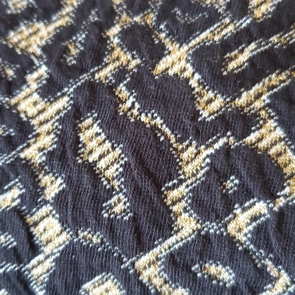 Worthington Puff Sleeve Top - Picture 7 of 7